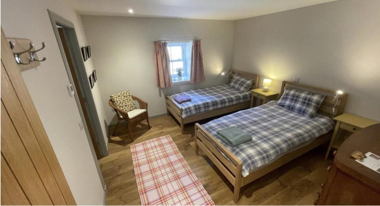 Lochhournhead B&B & Tea Room Invergarry Bagian luar foto