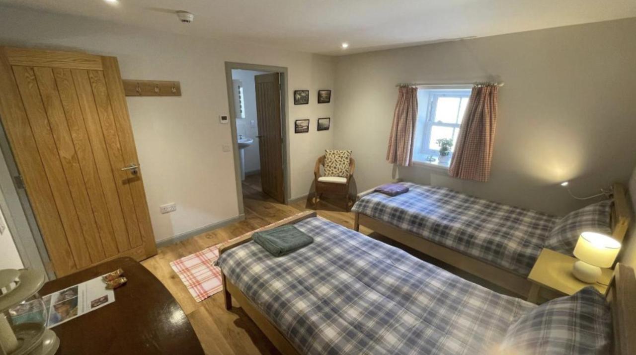 Lochhournhead B&B & Tea Room Invergarry Bagian luar foto